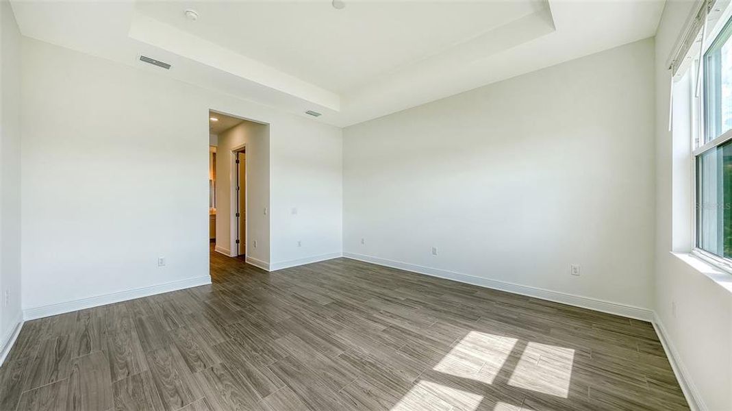 Spacious, unfurnished interior of a new home in Canoe Creek, Parrish (Image 24). Spacious, unfurnished interior of a new home in Canoe Creek, Parrish (Image 24).