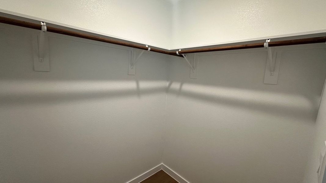 Spacious, unfurnished interior of a new home in Rancho Vista, Corpus Christi (Image 22).