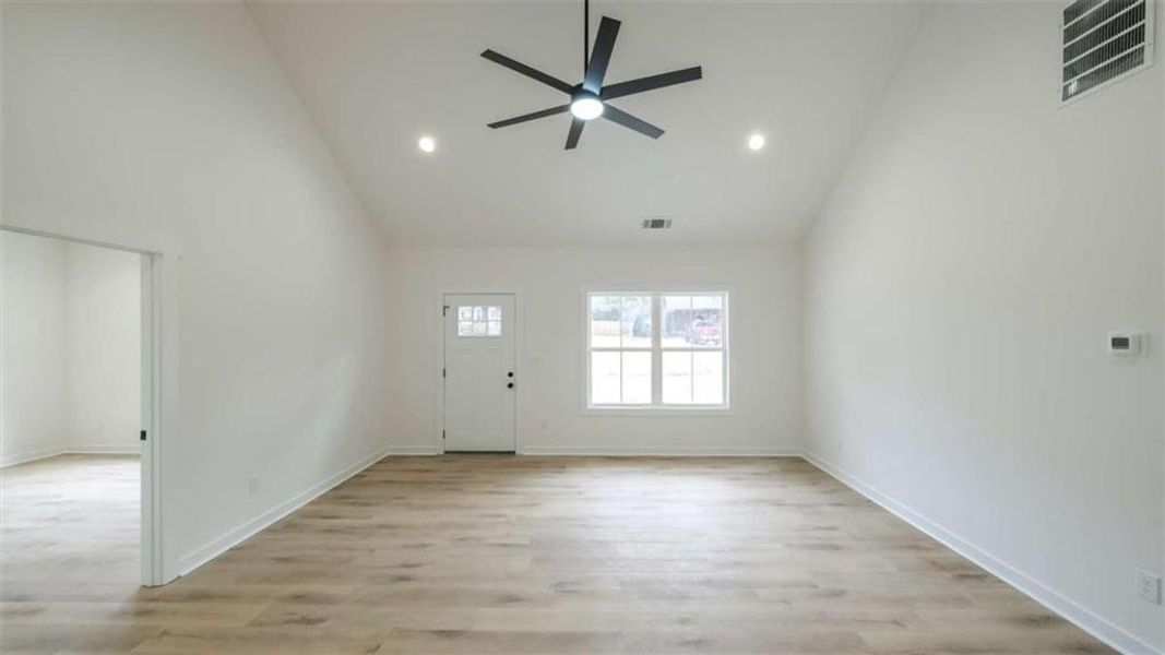 Spacious, unfurnished interior of a new home in , Rome (Image 17).