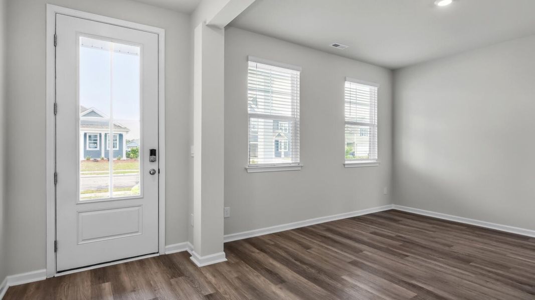 Spacious, unfurnished interior of a new home in Magnolia Ridge at Blake Farm, Wilmington (Image 18).