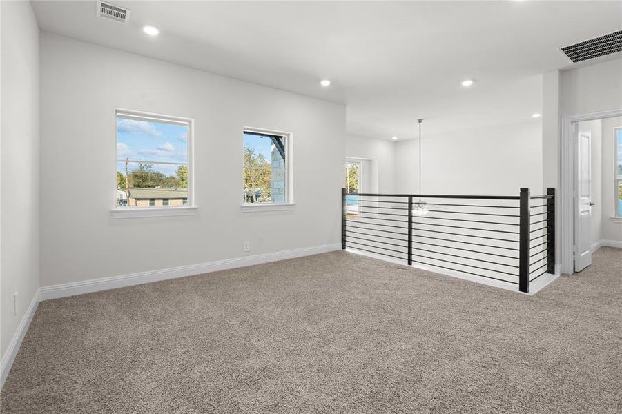 Spacious, unfurnished interior of a new home in Greenwood Square, Richardson (Image 11). Spacious, unfurnished interior of a new home in Greenwood Square, Richardson (Image 11).