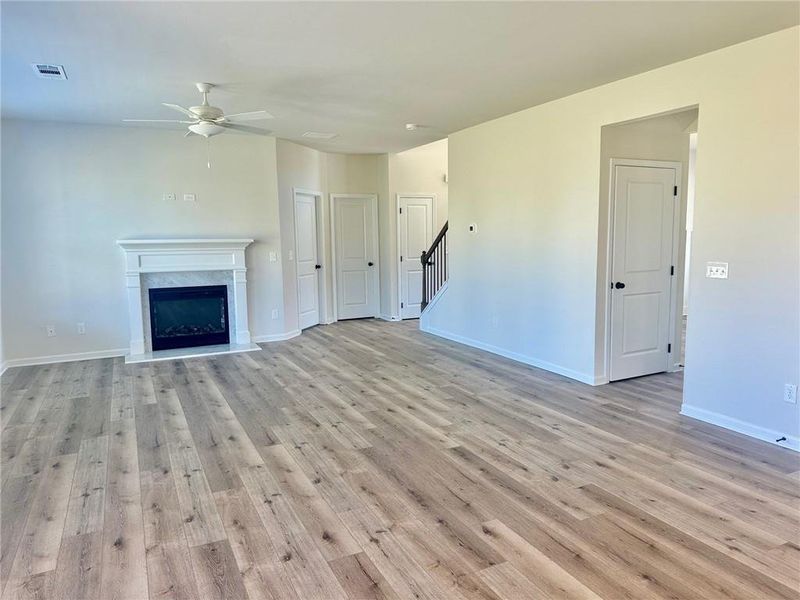 Spacious, unfurnished interior of a new home in Beckett Ranch, Auburn (Image 23).