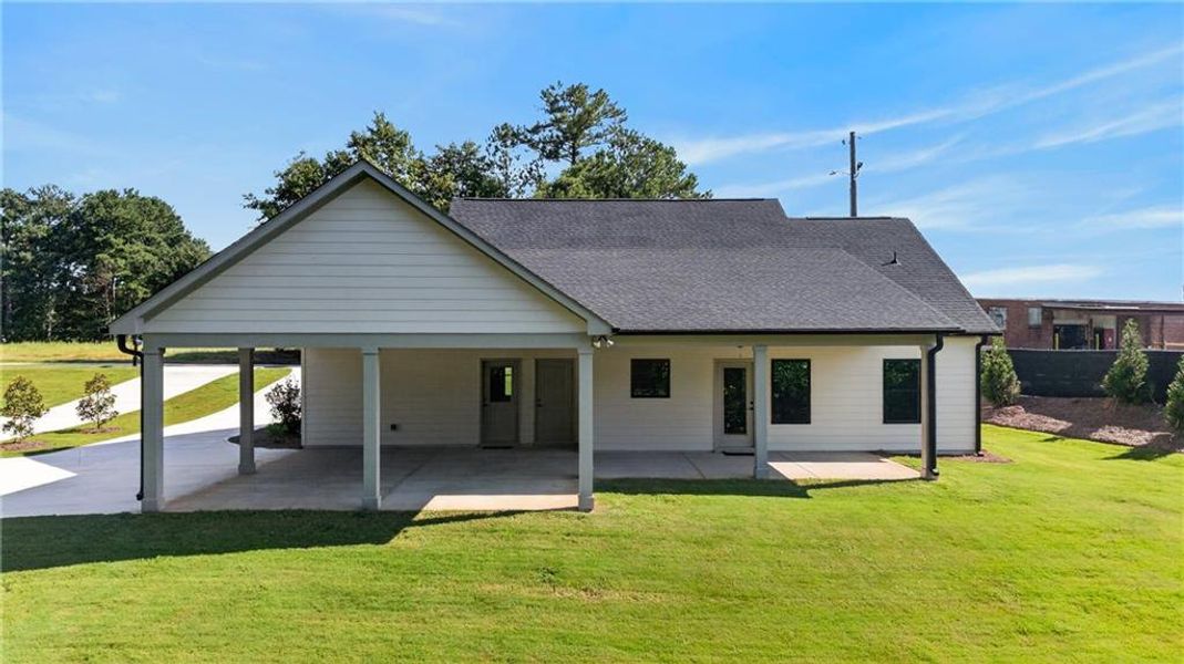 Exterior details and patio area of a home in , Monroe (Image 23).