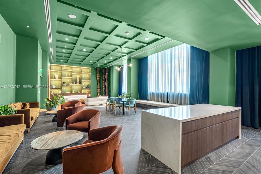 Community amenities in , Miami (Image 38).