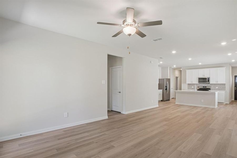 Photo is not of the actual home, but is an inspirational photo of builder’s model home and may depict options, furnishings, and/or decorator features that are not included.