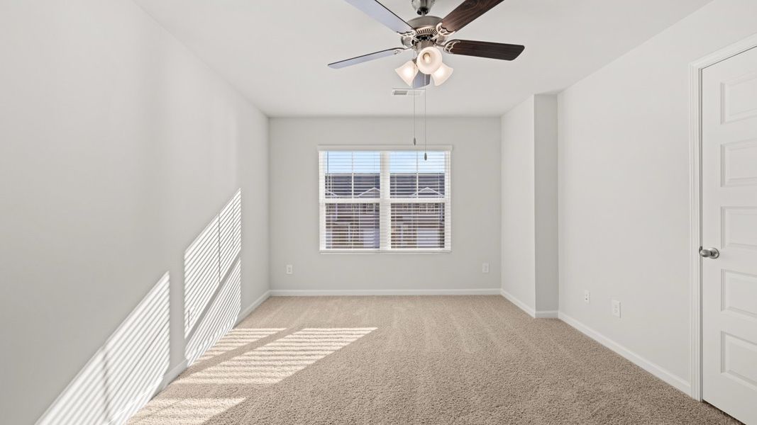 Spacious, unfurnished interior of a new home in Weatherstone, Grovetown (Image 19).