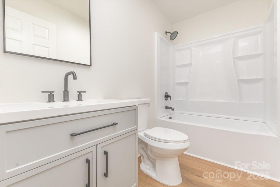 Image 18 of a home in .