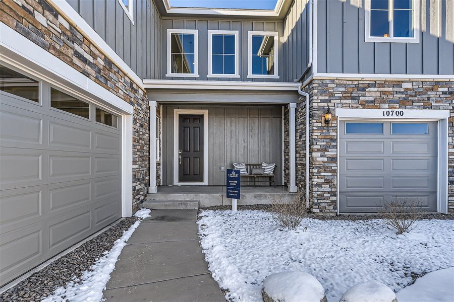 10700 hanging lake place - web quality - 001 - 03 exterior front entry