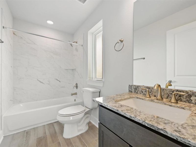 Furnished interior view inside a new home in Lago Mar, Texas City (Image 21). Furnished interior view inside a new home in Lago Mar, Texas City (Image 21).