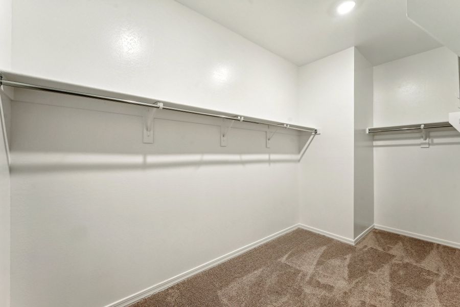 Primary suite walk in closet