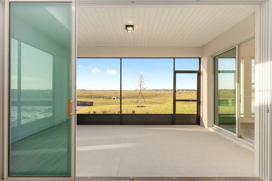 Exterior details and patio area of a home in , Ocala (Image 26).