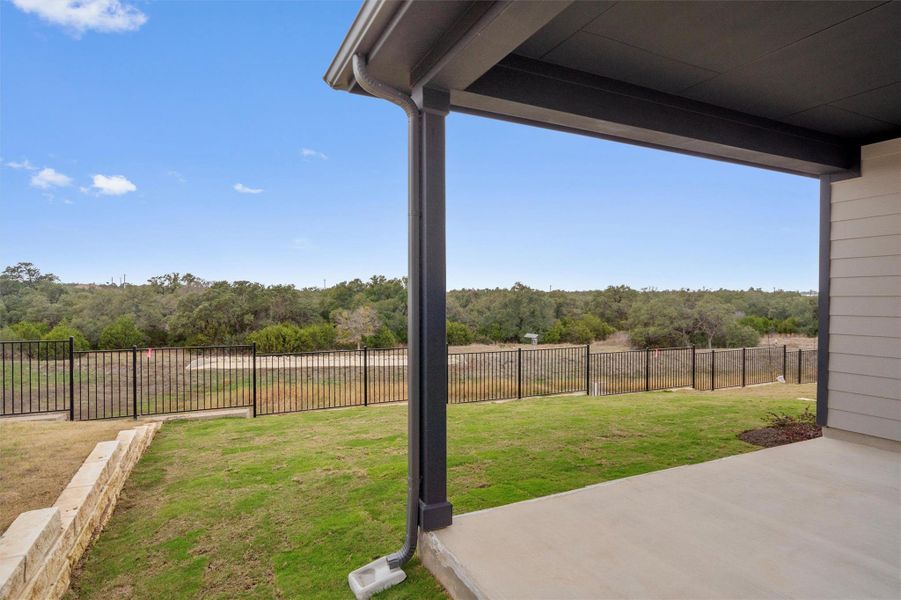 Exterior details and patio area of a home in Sun City Texas, Georgetown (Image 4).