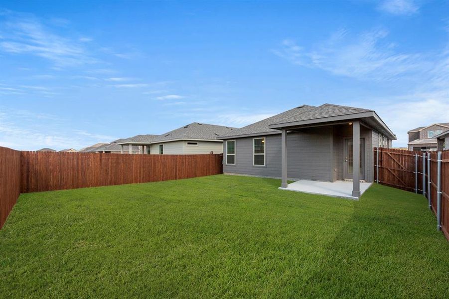 27. 1706 Potomac - Back (2) 27. 1706 Potomac - Back (2)