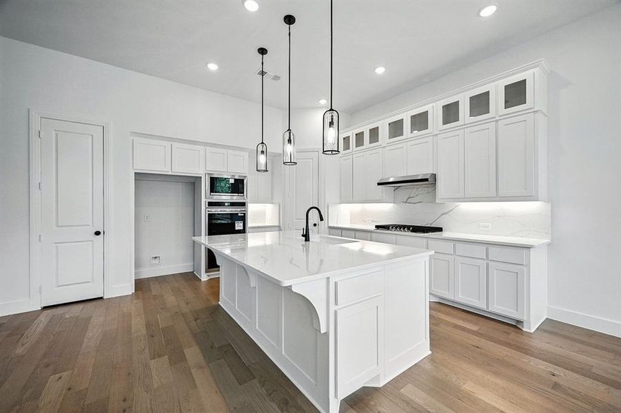 Furnished interior view inside a new home in Thompson Farms: 60ft. lots, Van Alstyne (Image 8). Furnished interior view inside a new home in Thompson Farms: 60ft. lots, Van Alstyne (Image 8).