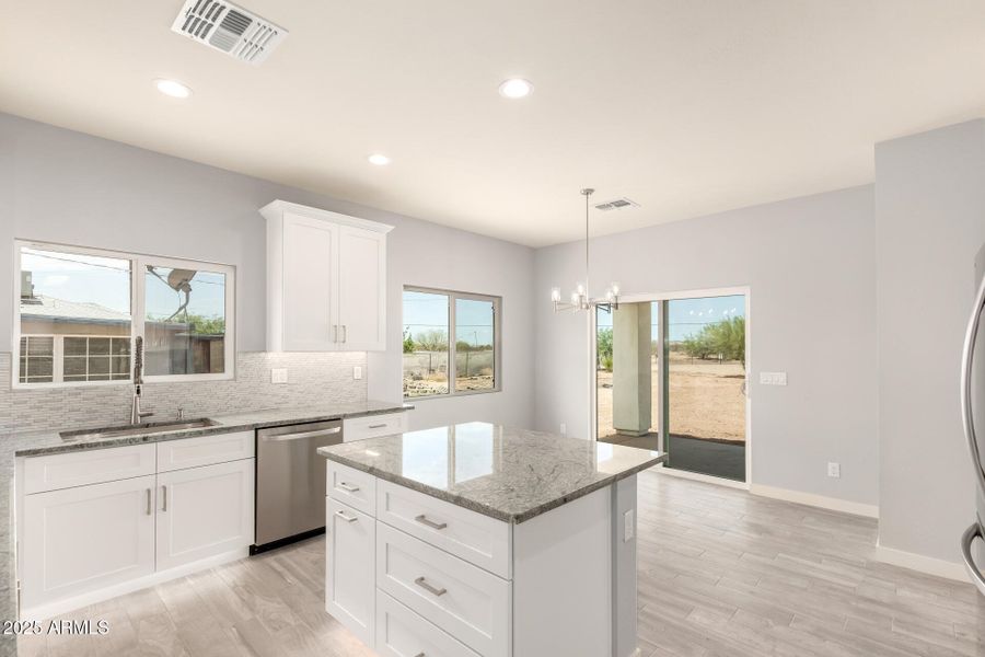 16 - Center 32210 16 - Center 32210