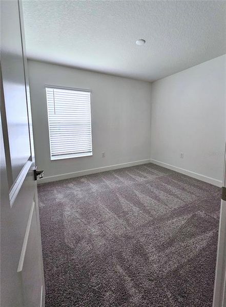 Spacious, unfurnished interior of a new home in , Clermont (Image 14).