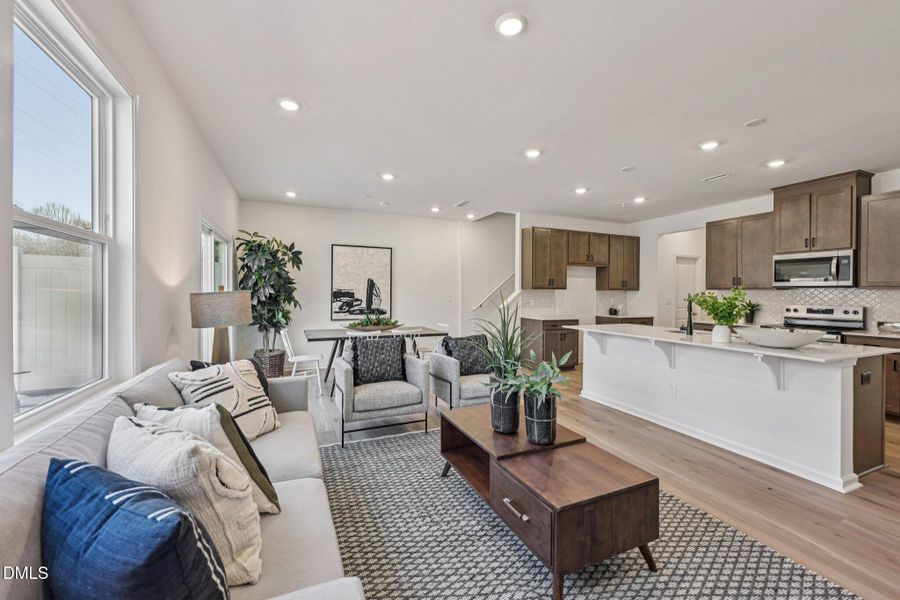 14-web-or-mls-Malbec Dr-S1102-014