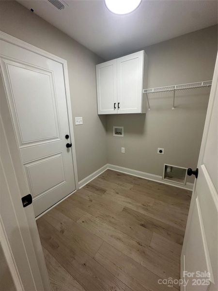 Image 15 of a home in .