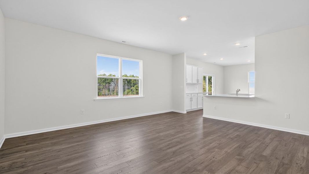 Spacious, unfurnished interior of a new home in Mason Ridge, Spring Lake (Image 15).