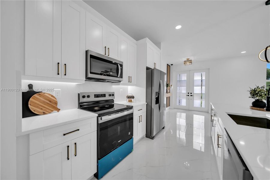 Furnished interior view inside a new home in , Lehigh Acres (Image 8).
