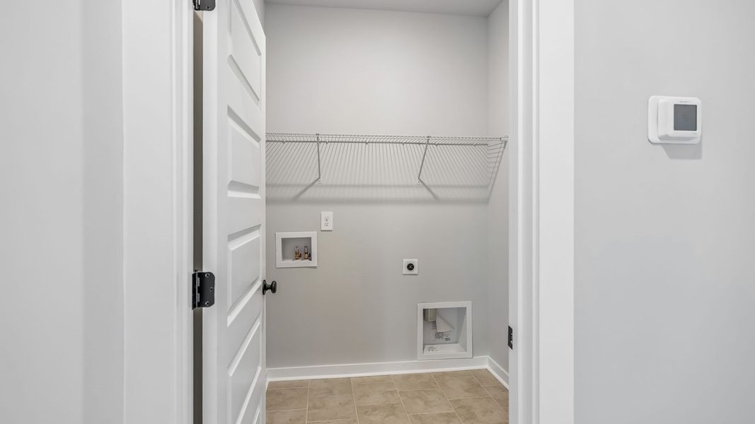 Spacious, unfurnished interior of a new home in Reserve at Hickory Ridge, Columbia (Image 38).