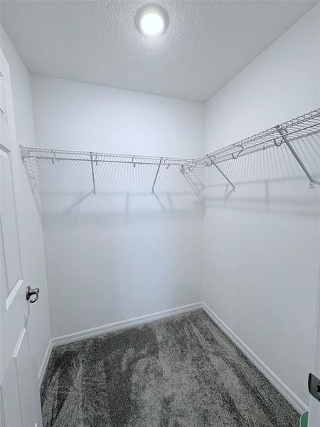 Spacious, unfurnished interior of a new home in Storey Creek, Kissimmee (Image 39). Spacious, unfurnished interior of a new home in Storey Creek, Kissimmee (Image 39).