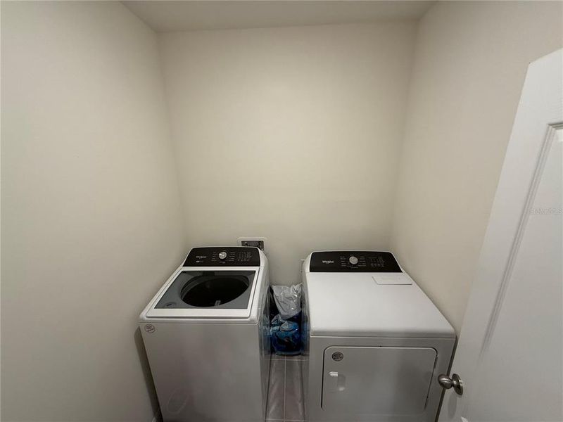 Close-up of interior finishes inside a home in Cypress Park Estates, Haines City (Image 19).