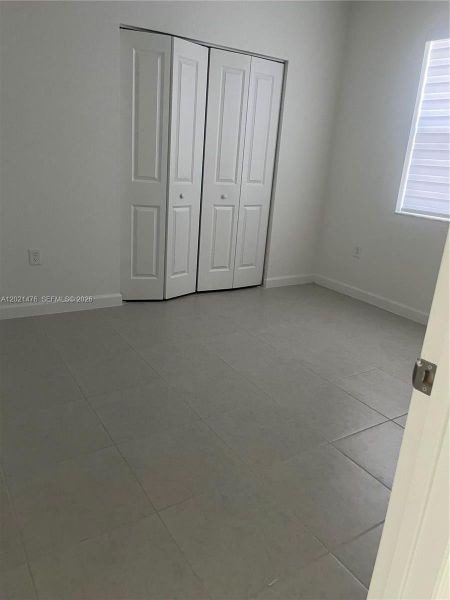 Spacious, unfurnished interior of a new home in , Miami (Image 14).