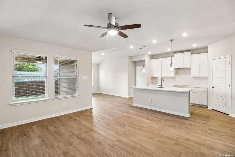 Spacious, unfurnished interior of a new home in Catalina, Converse (Image 18). Spacious, unfurnished interior of a new home in Catalina, Converse (Image 18).