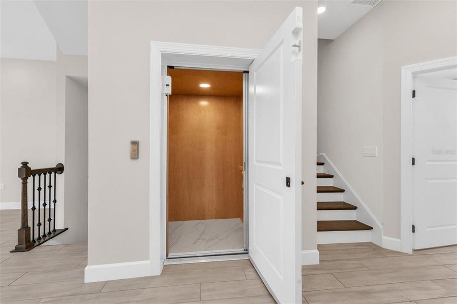 Spacious, unfurnished interior of a new home in Seahaven, Punta Gorda (Image 23).