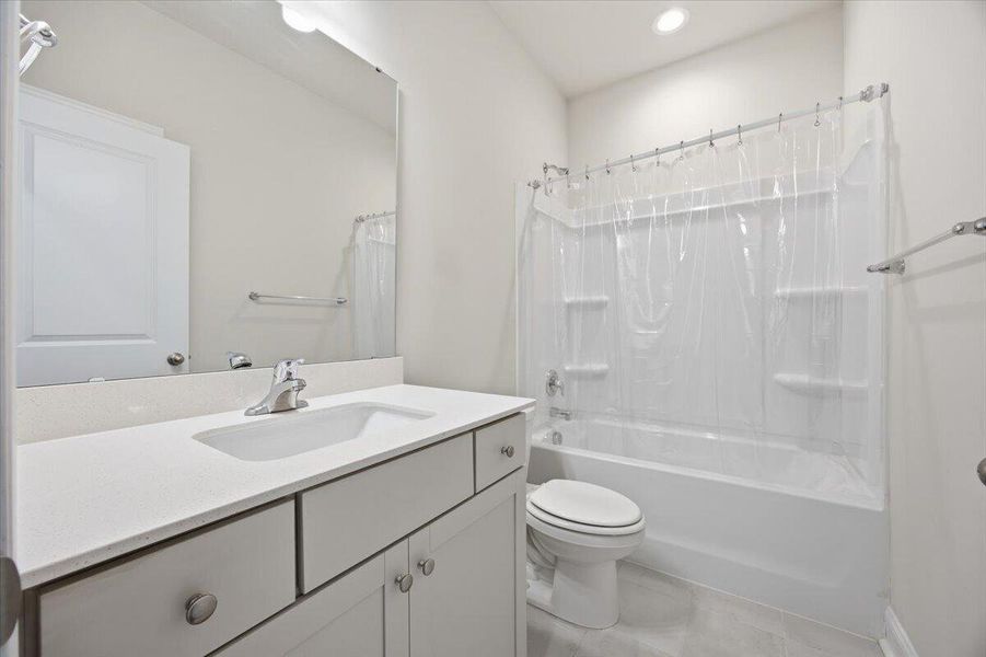Furnished interior view inside a new home in , Orangeburg (Image 8).