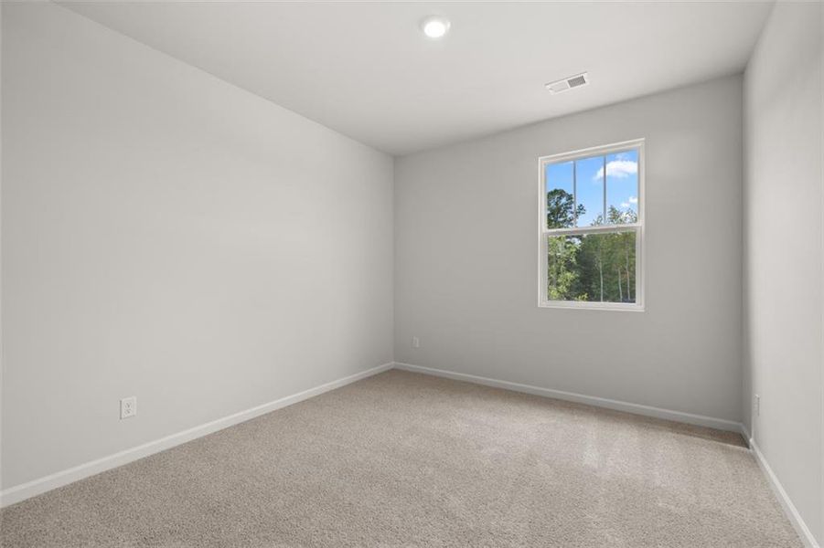 Spacious, unfurnished interior of a new home in Fairway 17 at Mirror Lake, Villa Rica (Image 17). Spacious, unfurnished interior of a new home in Fairway 17 at Mirror Lake, Villa Rica (Image 17).