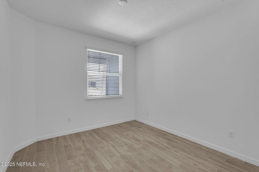 Spacious, unfurnished interior of a new home in , Yulee (Image 13).