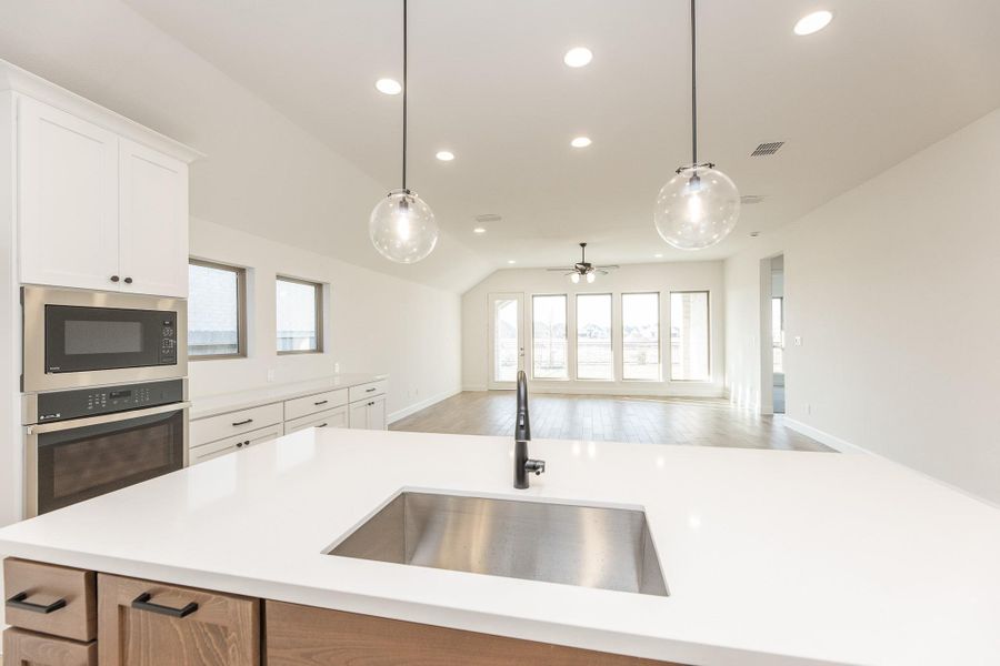 Image 46 of a home in Jordan Ranch.