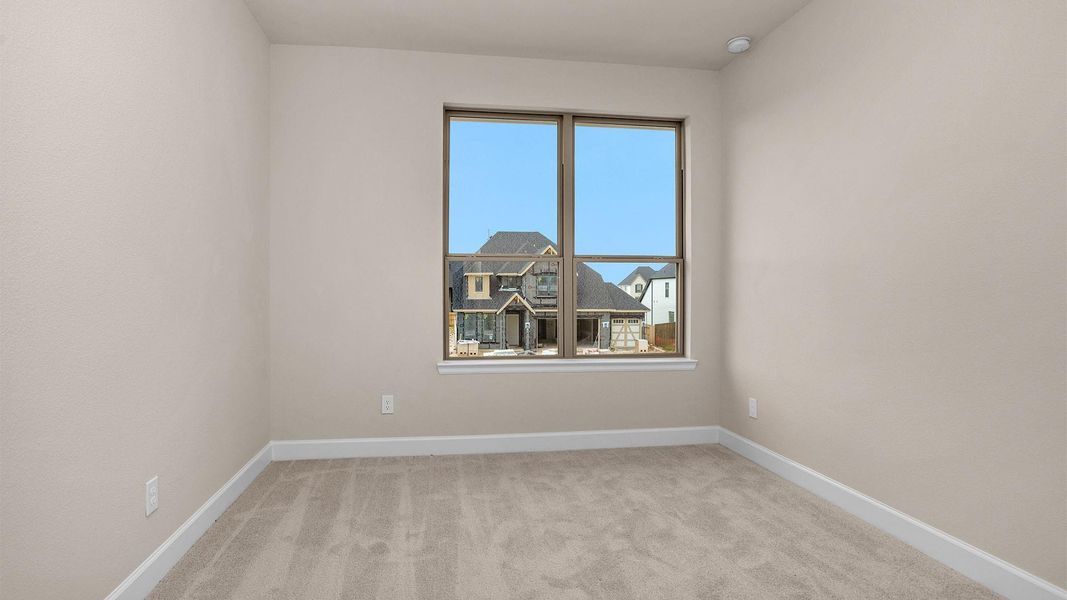 Spacious, unfurnished interior of a new home in Katy Court 70', Katy (Image 7).