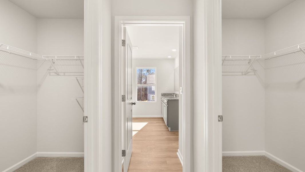 Representative unfurnished interior of a home built from the Halton by D.R. Horton in Northwoods at Mirror Lake, Villa Rica (Image 29).