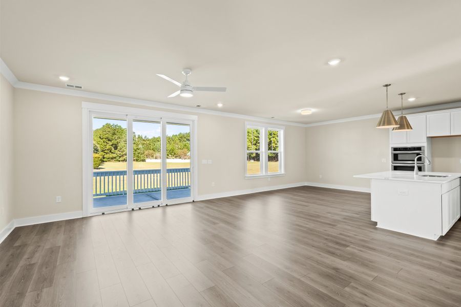 Spacious, unfurnished interior of a new home in Pottery Landing, Conway (Image 12).