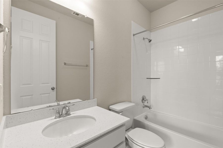 Note: Sample product photo. Actual exterior and interior selections may vary by homesite. Photo may be virtually staged