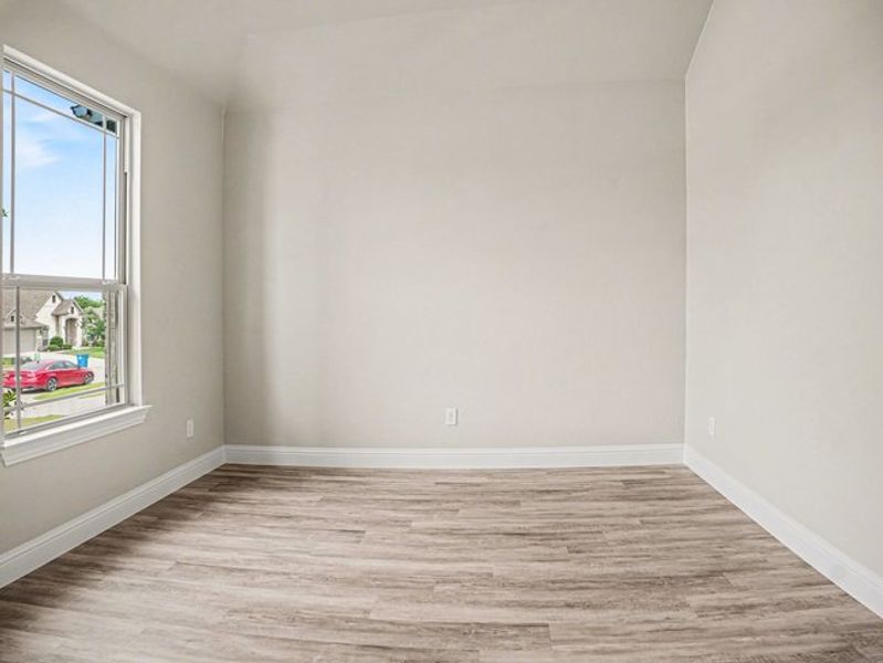 Spacious, unfurnished interior of a new home in Cole Crossing Estates, DeSoto (Image 23).
