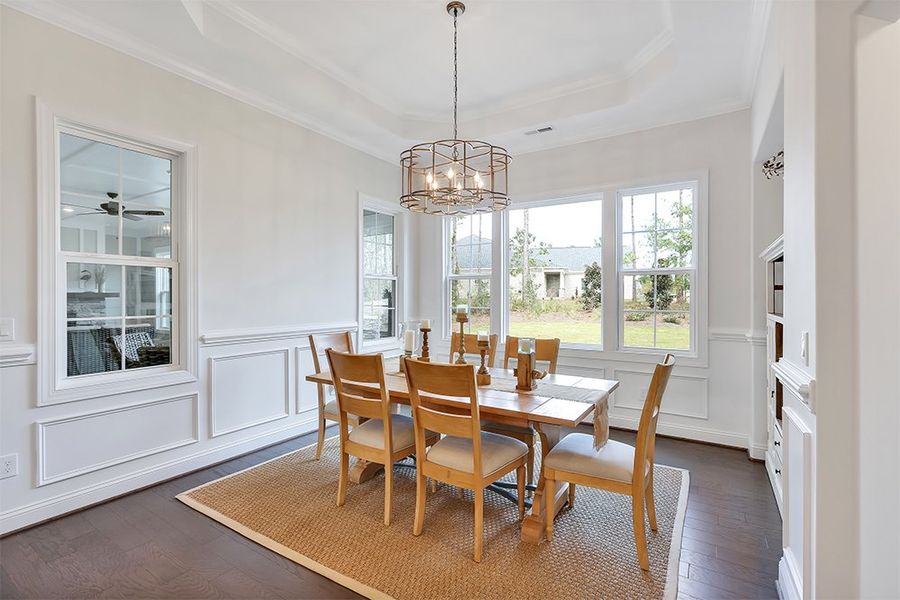 Bar Harbour I, Dining