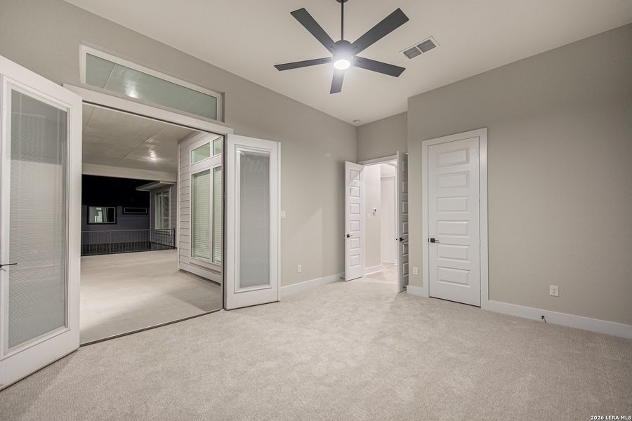 Spacious, unfurnished interior of a new home in Caliza Reserve, Boerne (Image 28). Spacious, unfurnished interior of a new home in Caliza Reserve, Boerne (Image 28).
