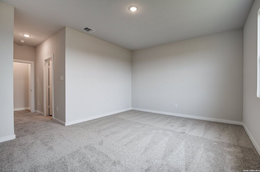 Spacious, unfurnished interior of a new home in Applewhite Meadows, San Antonio (Image 12). Spacious, unfurnished interior of a new home in Applewhite Meadows, San Antonio (Image 12).