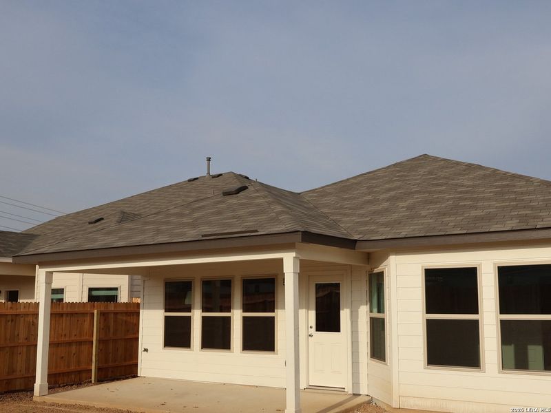 Image 26 of a home in Agave.