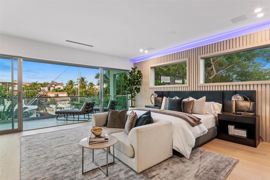 Furnished interior view inside a new home in , Fort Lauderdale (Image 32).