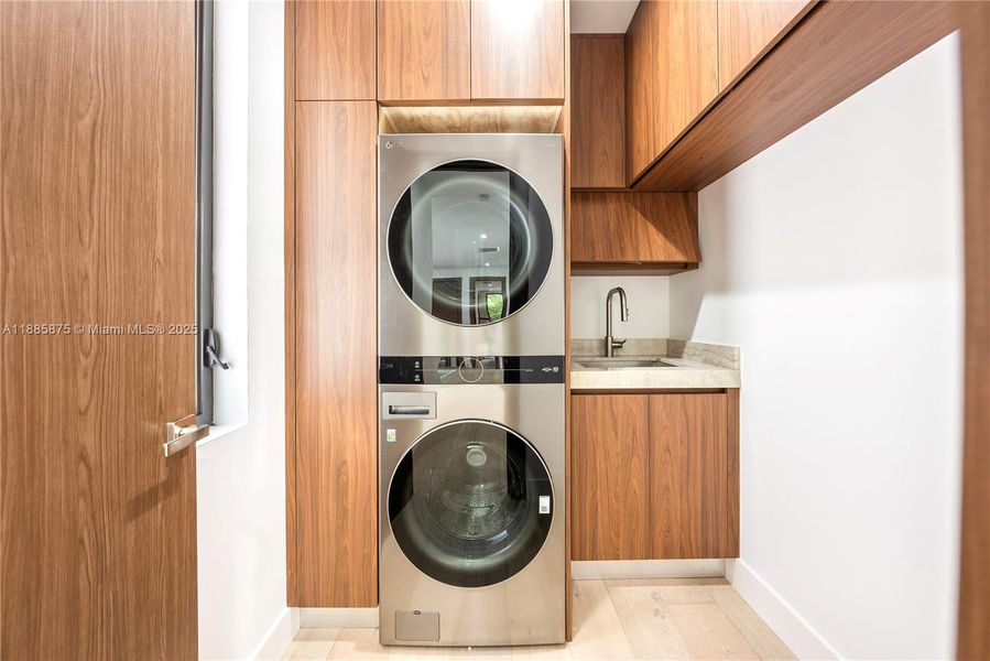 Close-up of interior finishes inside a home in , Miami (Image 18). Close-up of interior finishes inside a home in , Miami (Image 18).
