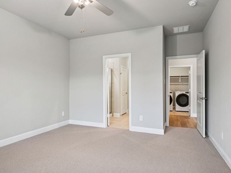 Spacious, unfurnished interior of a new home in Parks at Foster Crossing - Signature Series, Anna (Image 15). Spacious, unfurnished interior of a new home in Parks at Foster Crossing - Signature Series, Anna (Image 15).