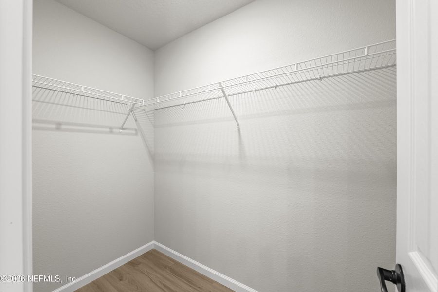 Spacious, unfurnished interior of a new home in , Jacksonville (Image 27).