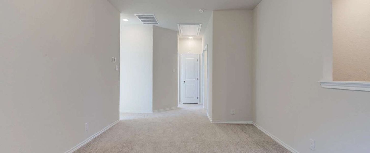 Representative unfurnished interior of a home built from the Willow by Ashton Woods in Arcadia Ridge, San Antonio (Image 14).