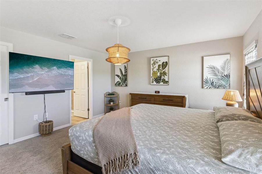 Furnished interior view inside a new home in Bradbury Creek, Haines City (Image 16).