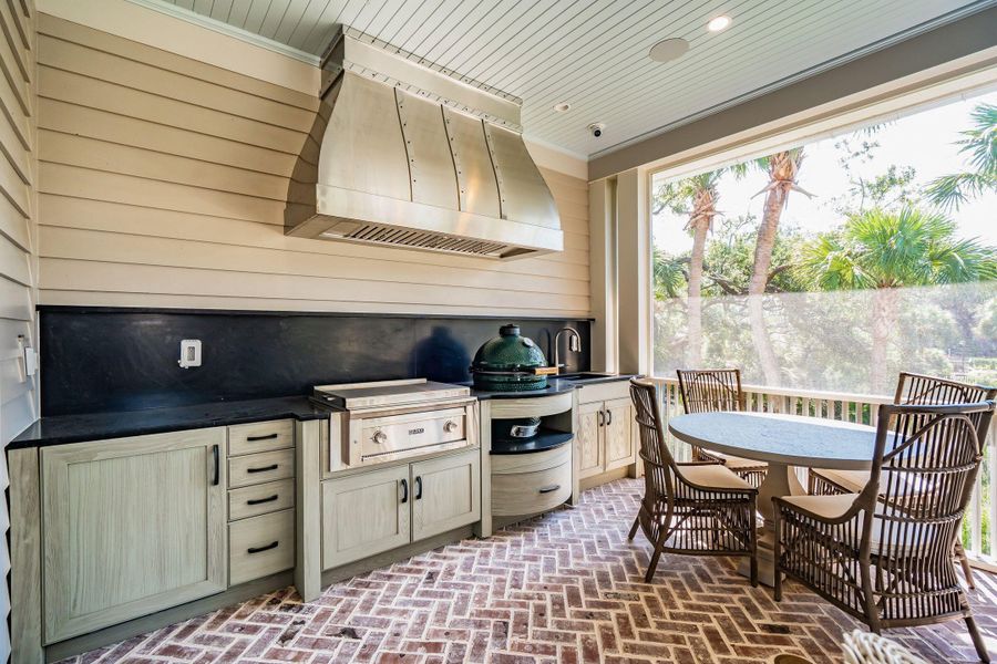Exterior details and patio area of a home in , Mount Pleasant (Image 48).